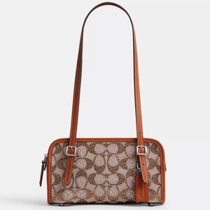 Coach Swing Zip Bag 20 In Crystal Signature Jacquard